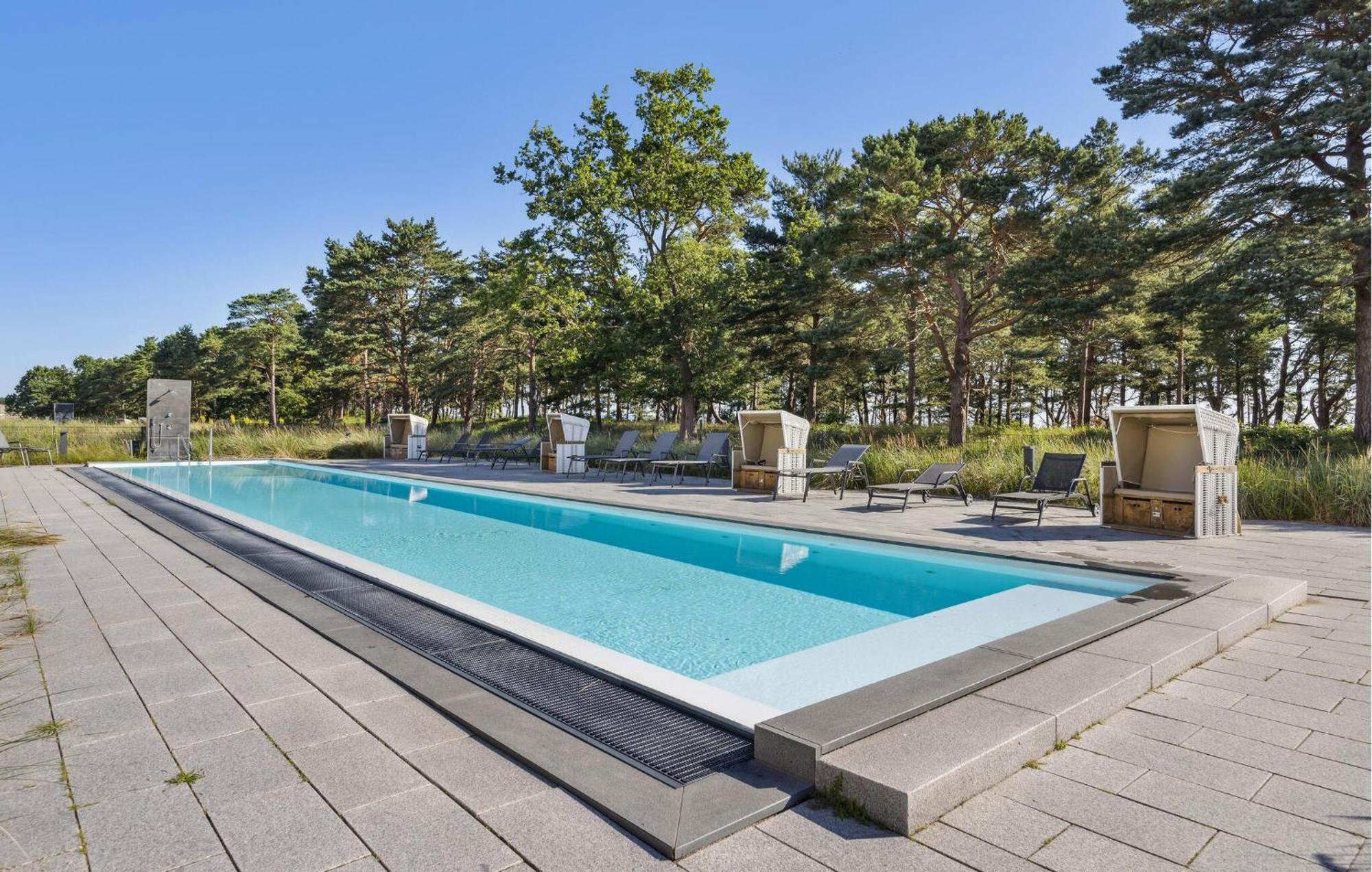 Penthouse Garden Apartment Binz Exterior photo